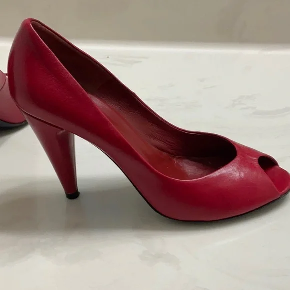 EUC Marc Jacobs Red leather peep toe pumps Italy - Picture 5 of 11